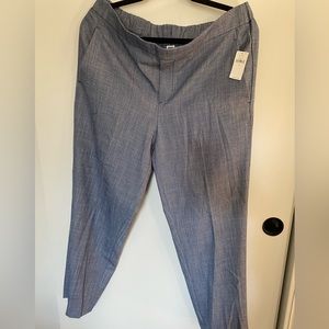 Old Navy cropped pull on chambray pants